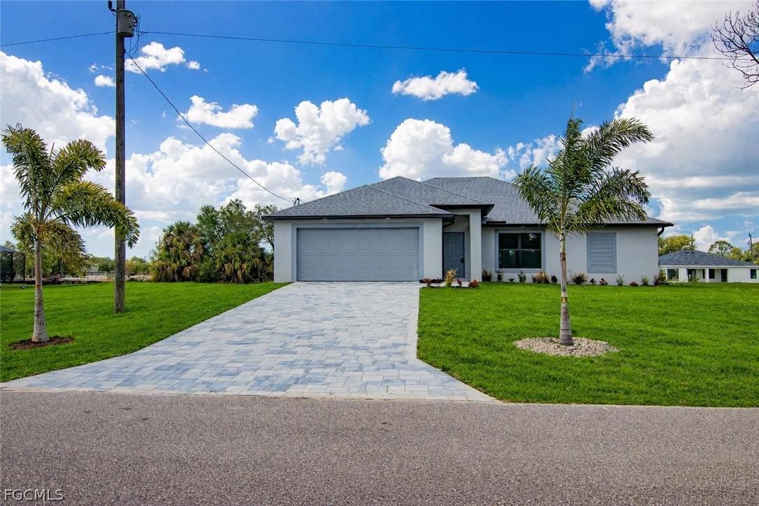 3594 NE 9th Pl., Cape Coral, FL 33909