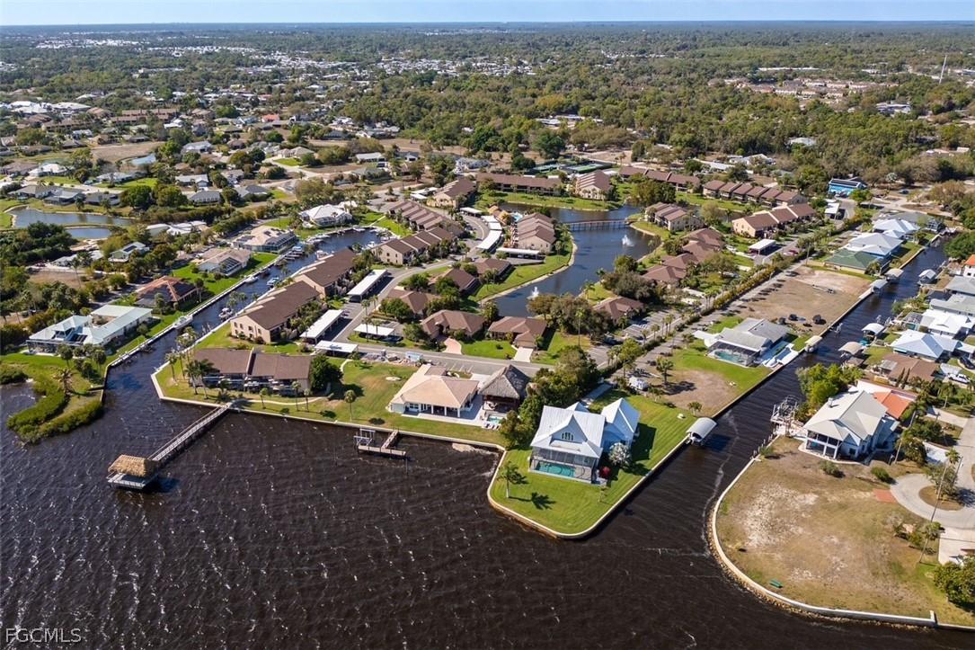 15448 Admiralty Cir. #9, North Fort Myers, FL 33917