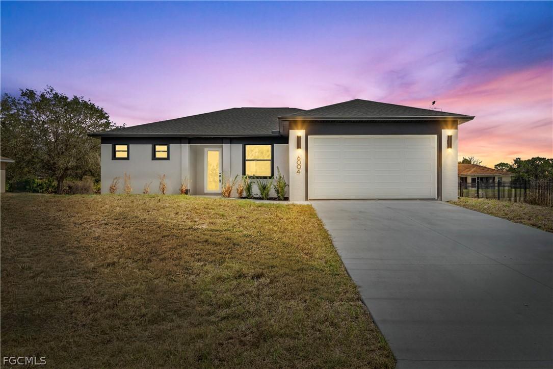 6004 Dora Ave., Lehigh Acres, FL 33971