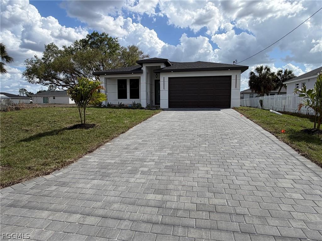 4117 12th St., Lehigh Acres, FL 33976