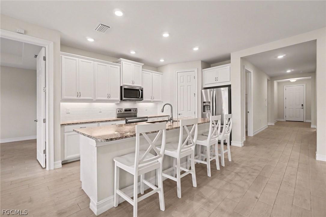 3939 Crosswater Dr., North Fort Myers, FL 33917