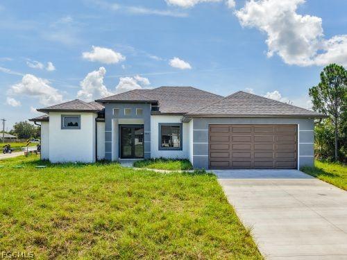 920 Rita Ave., Lehigh Acres, FL 33971