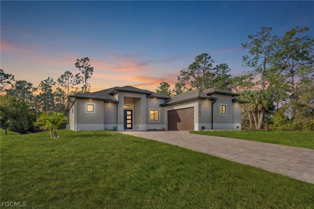 2704 E 15th St., Lehigh Acres, FL 33972