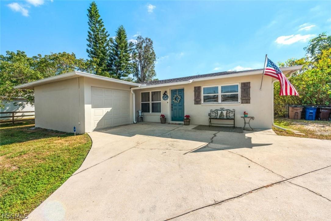 2386 Andros Ave., Fort Myers, FL 33905