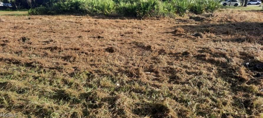 5202 25th St., Lehigh Acres, FL 33973