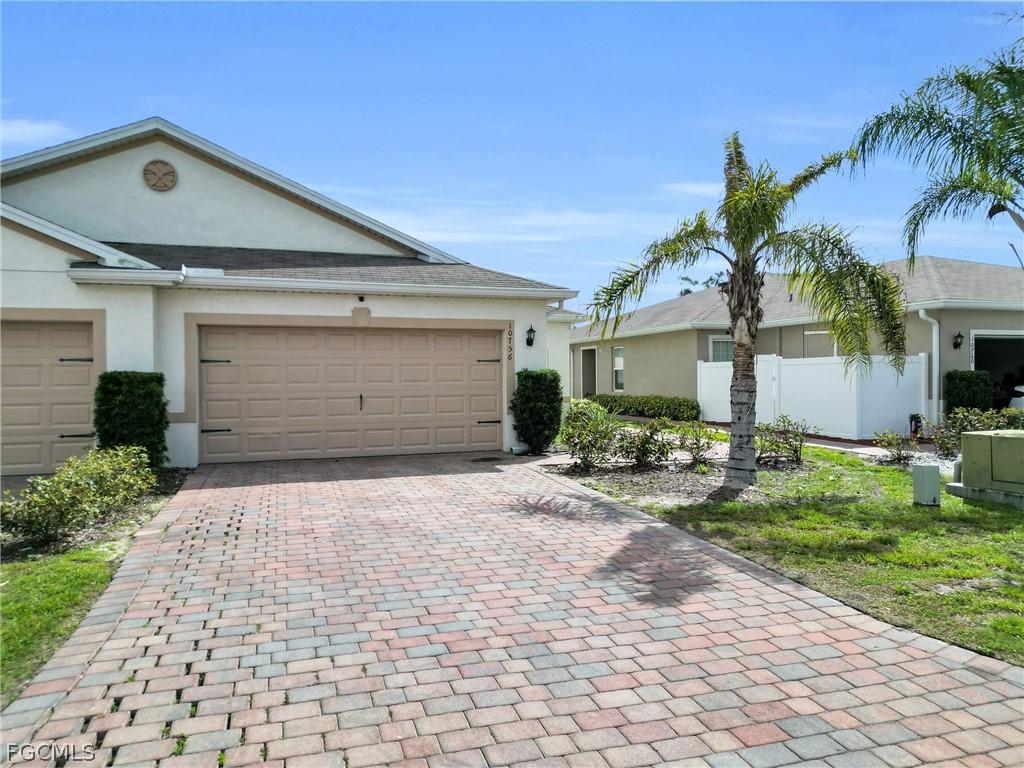 10756 Crossback Ln., Lehigh Acres, FL 33936