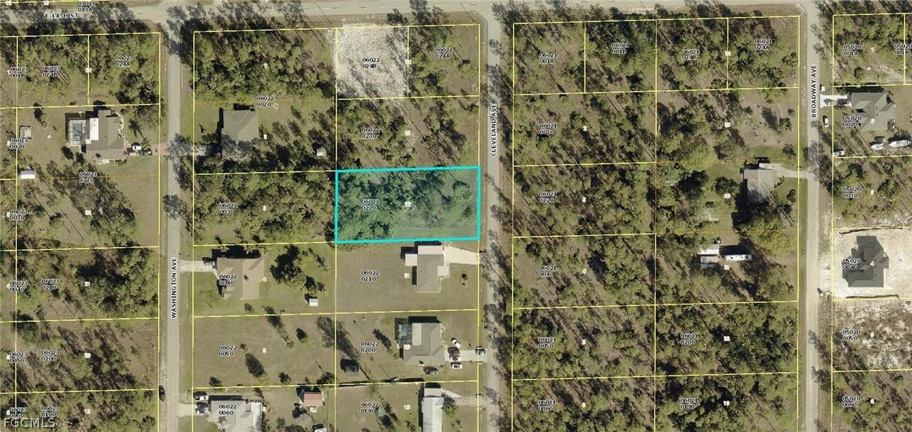 1319 Cleveland Ave., Lehigh Acres, FL 33972