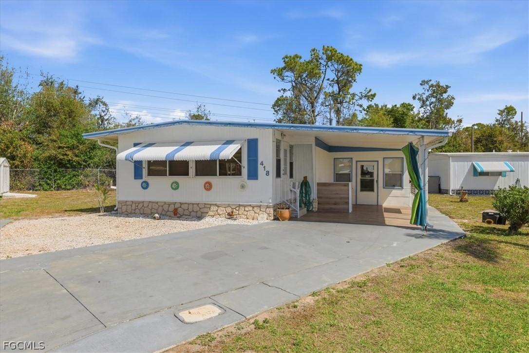 418 Timber Ln., North Fort Myers, FL 33917