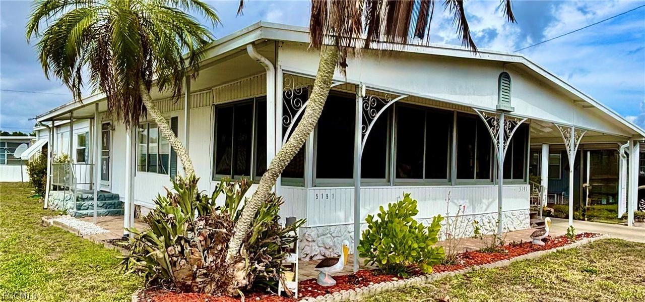 5191 Forest Park Dr., North Fort Myers, FL 33917