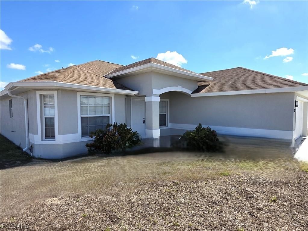 2304 Christopher Ave., Lehigh Acres, FL 33971