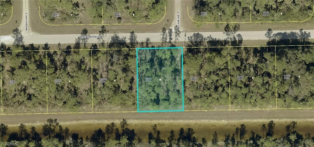 1226 Ravenswood St., Lehigh Acres, FL 33974
