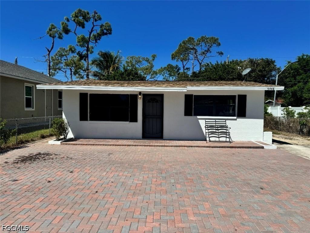 5448 9th Ave., Fort Myers, FL 33907