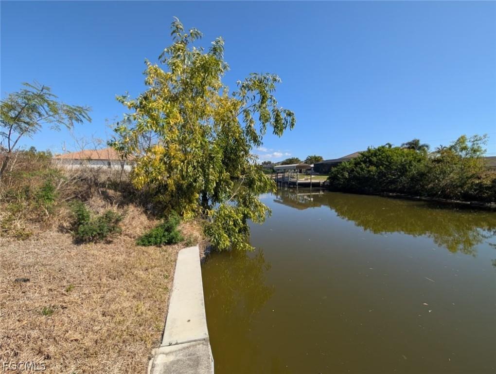 1910 SW 30th Ter., Cape Coral, FL 33914