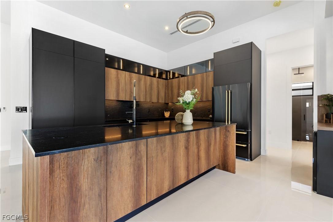 3321 SW 3rd Ln., Cape Coral, FL 33991