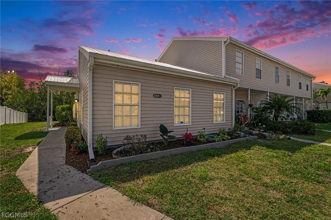 6081 Lake Front Dr., Fort Myers, FL 33908