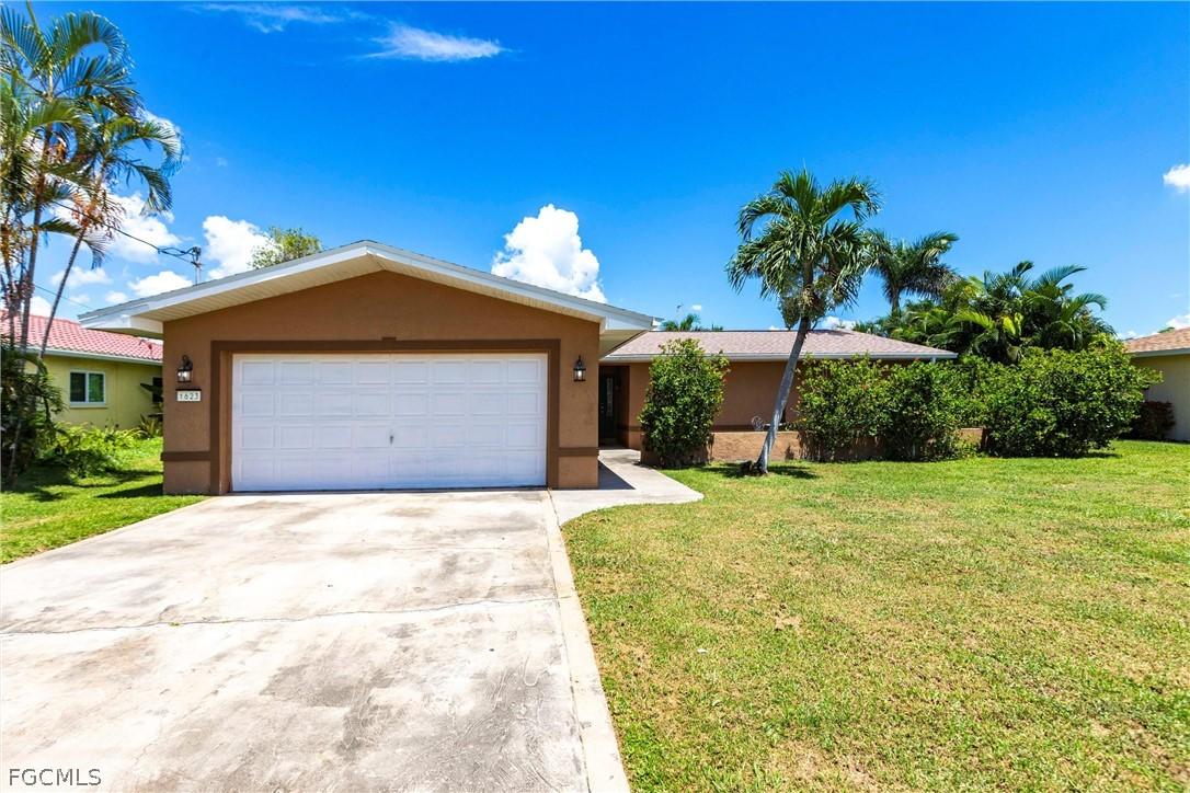 1623 SE 39th Ter., Cape Coral, FL 33904