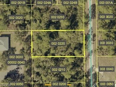 2019 Leroy Ave., Alva, FL 33920