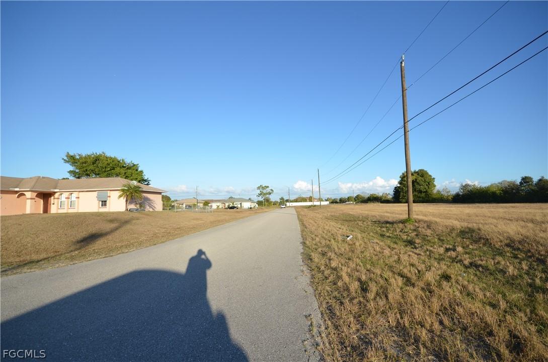 702 NE 12th St., Cape Coral, FL 33909