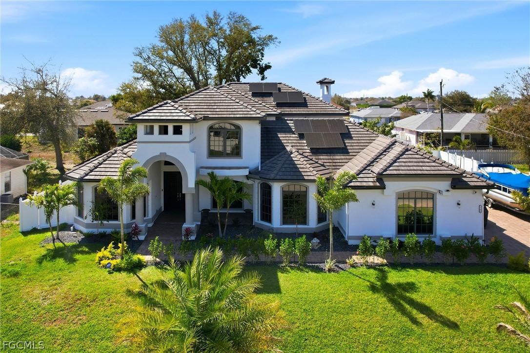 2104 NE 9th Pl., Cape Coral, FL 33909