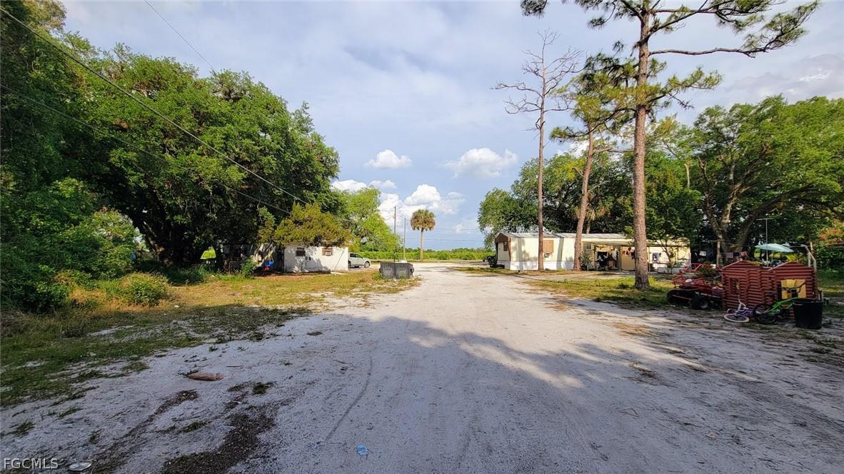 2302 County Rd 78, Labelle, FL 33935