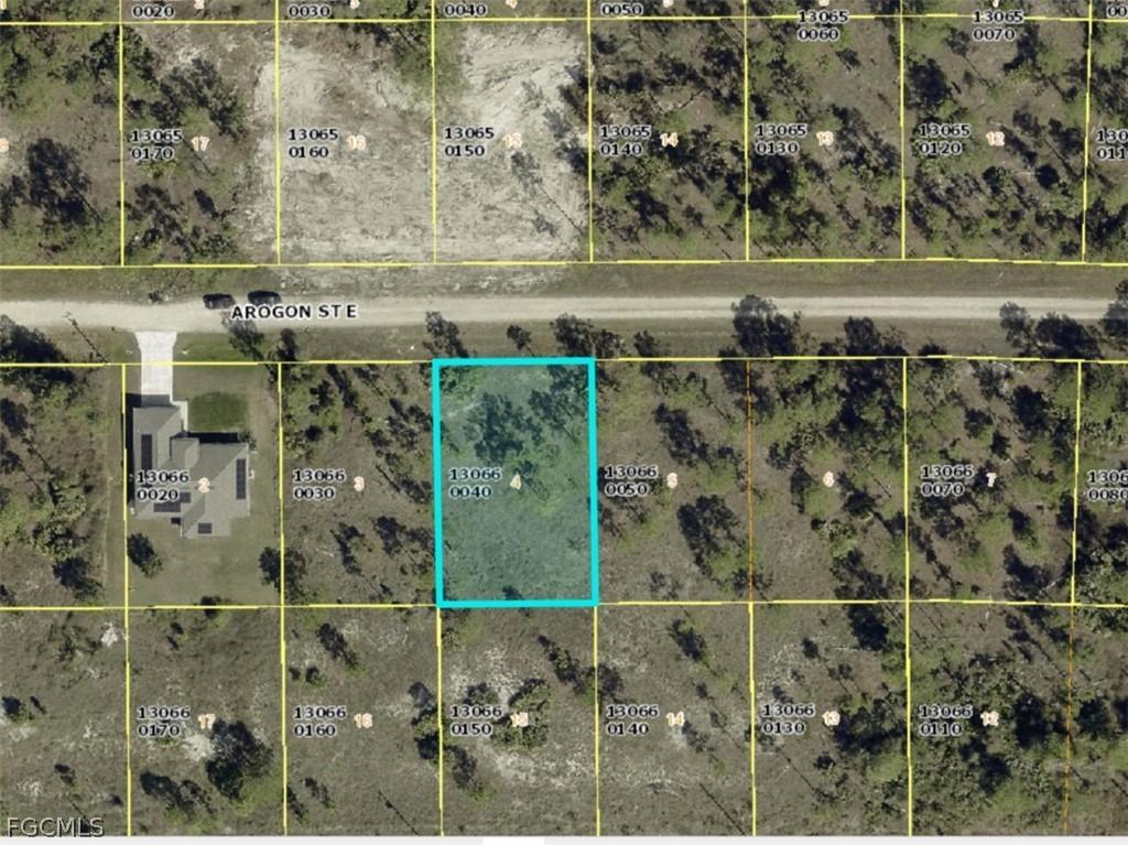 862 Arogon St., Lehigh Acres, FL 33974