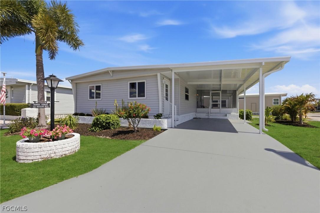 312 Nicklaus Blvd., North Fort Myers, FL 33903