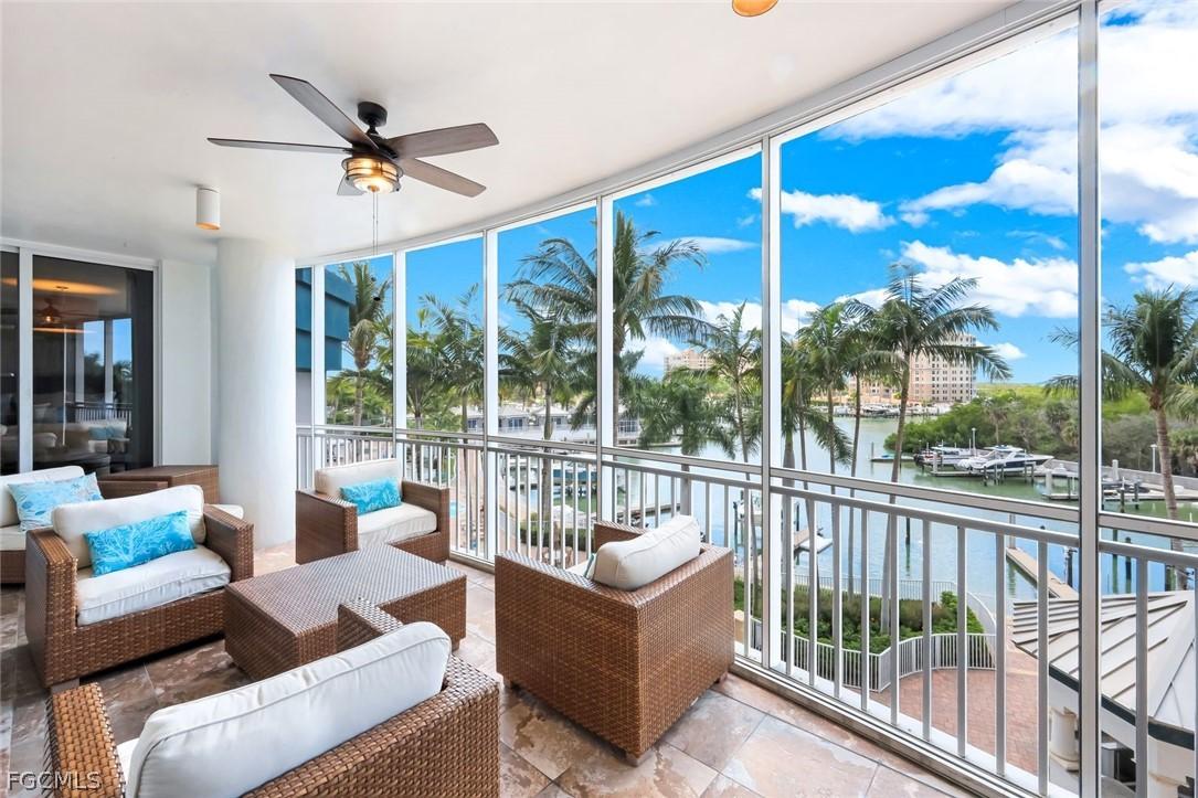 13675 Vanderbilt Dr. #406, Naples, FL 34110