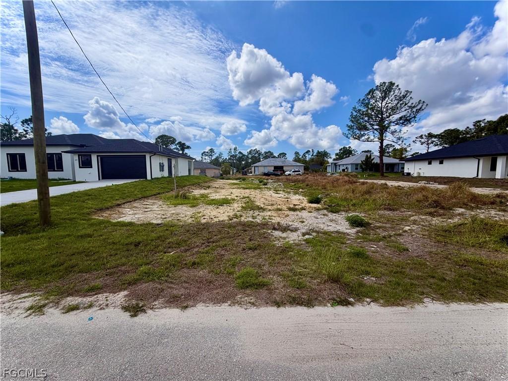 4729/4731 27th St., Lehigh Acres, FL 33973