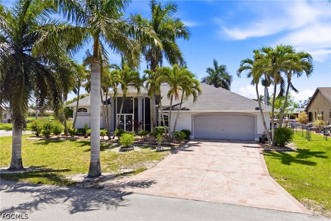 928 SE 33rd St., Cape Coral, FL 33904