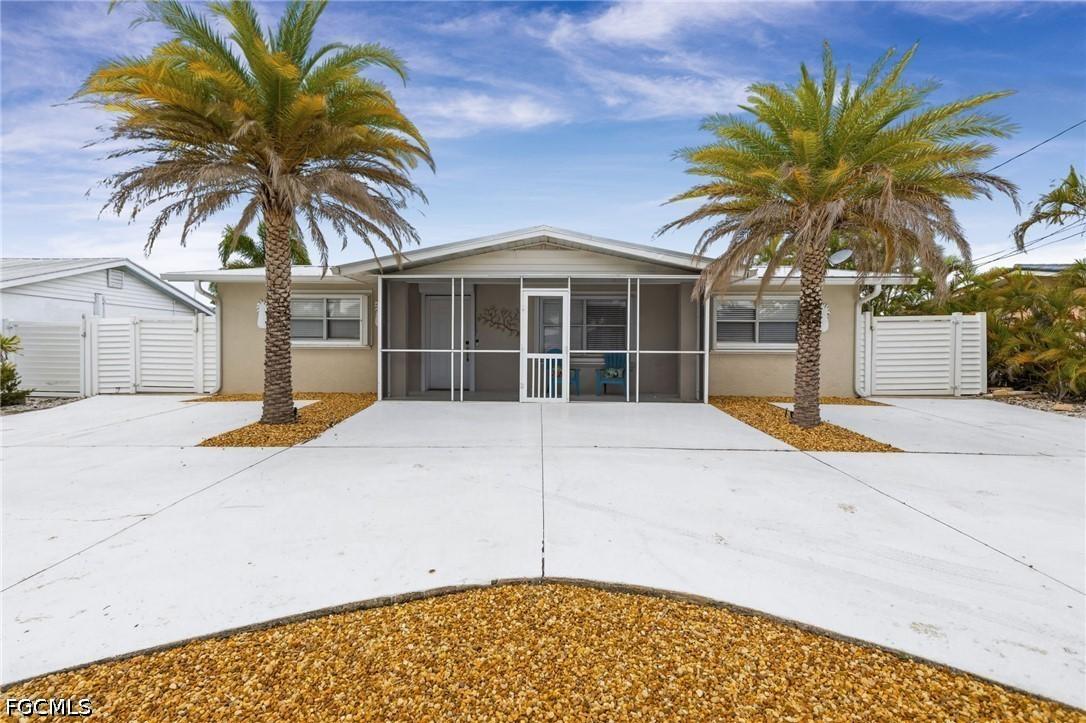 12179 Boat Shell Dr., Matlacha Isles, FL 33991