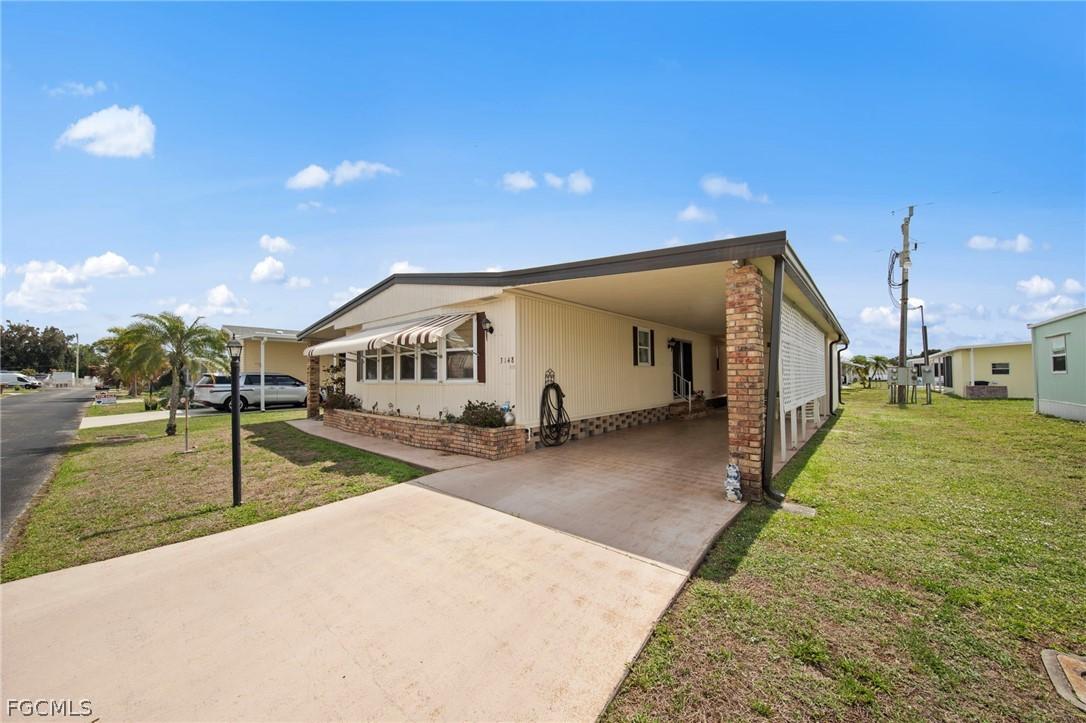 3148 Indian Village Ln., North Fort Myers, FL 33917