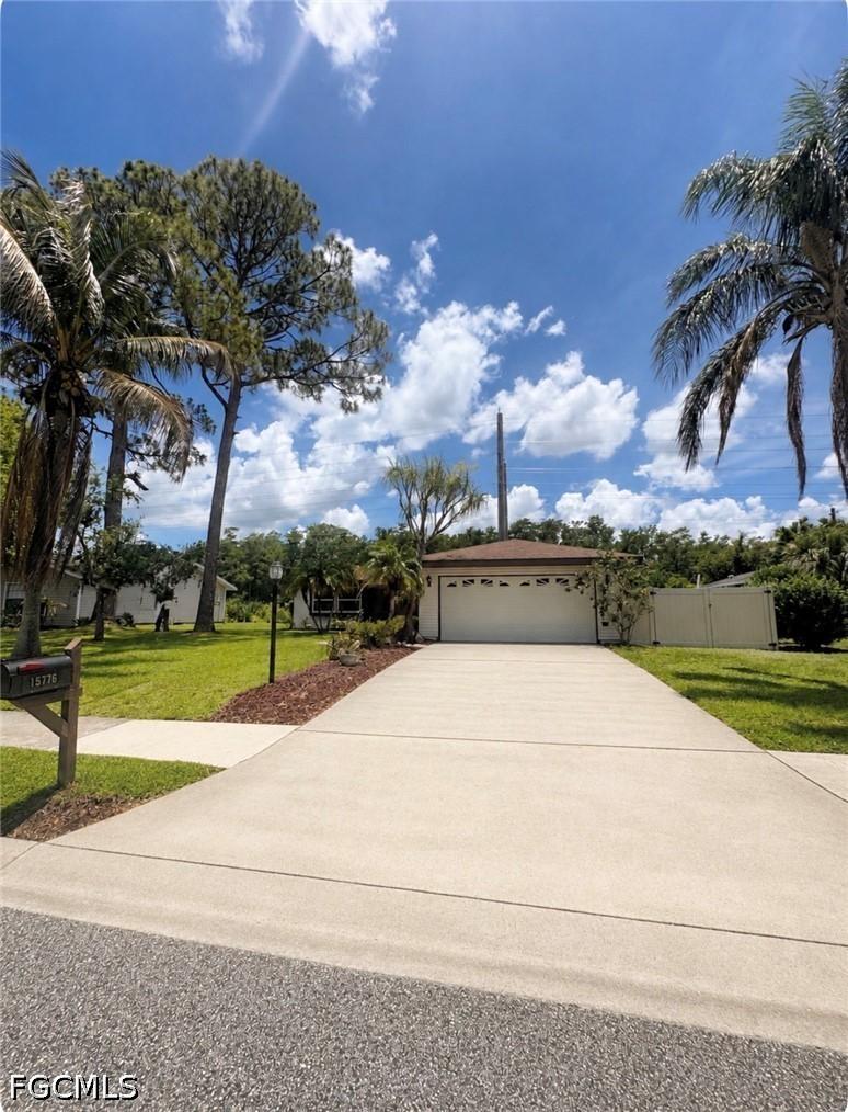 15776 Treasure Island Ln., Fort Myers, FL 33905