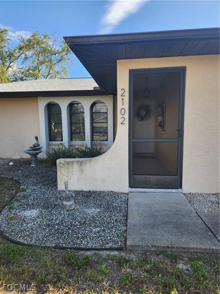 2102 SE 8th Ter., Cape Coral, FL 33990