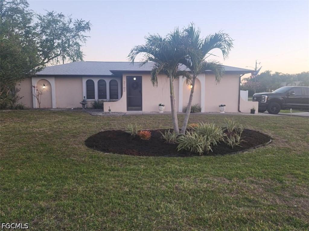 2102 SE 8th Ter., Cape Coral, FL 33990