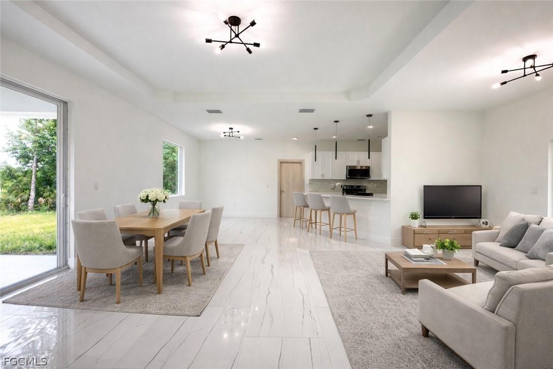 418 Wellington Ave., Lehigh Acres, FL 33972