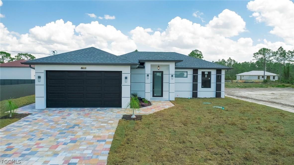 1004 Pine Ave., Lehigh Acres, FL 33972