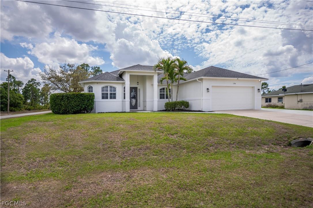 1256 Edna St., Lehigh Acres, FL 33974