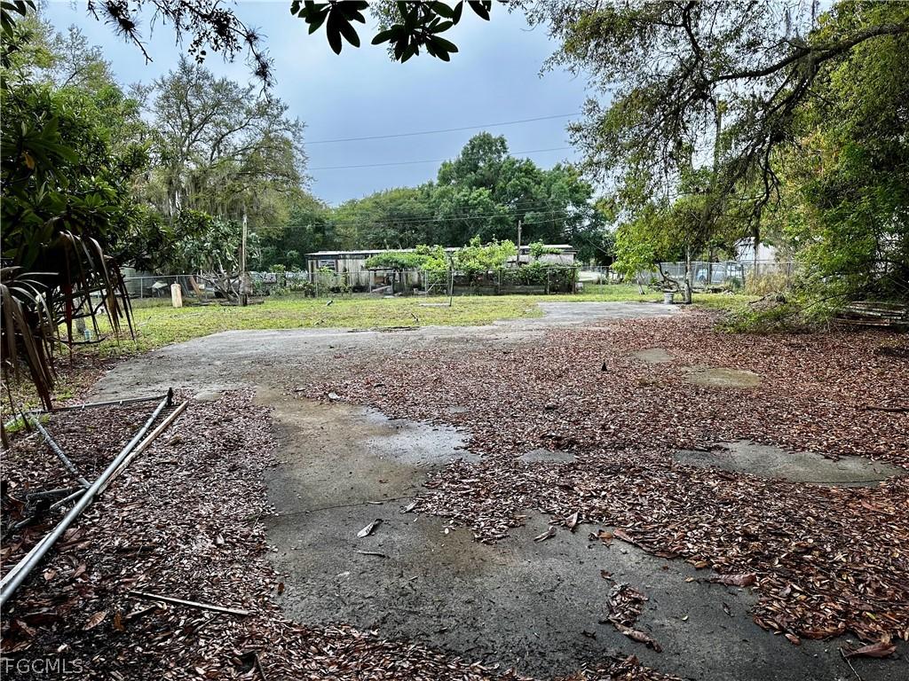 675 El Paso Tr., Immokalee, FL 34142