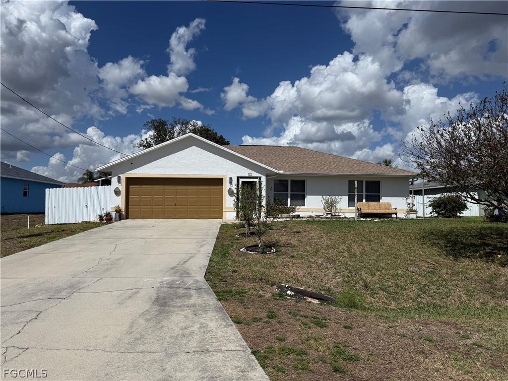 4912 Bygone St., Lehigh Acres, FL 33971