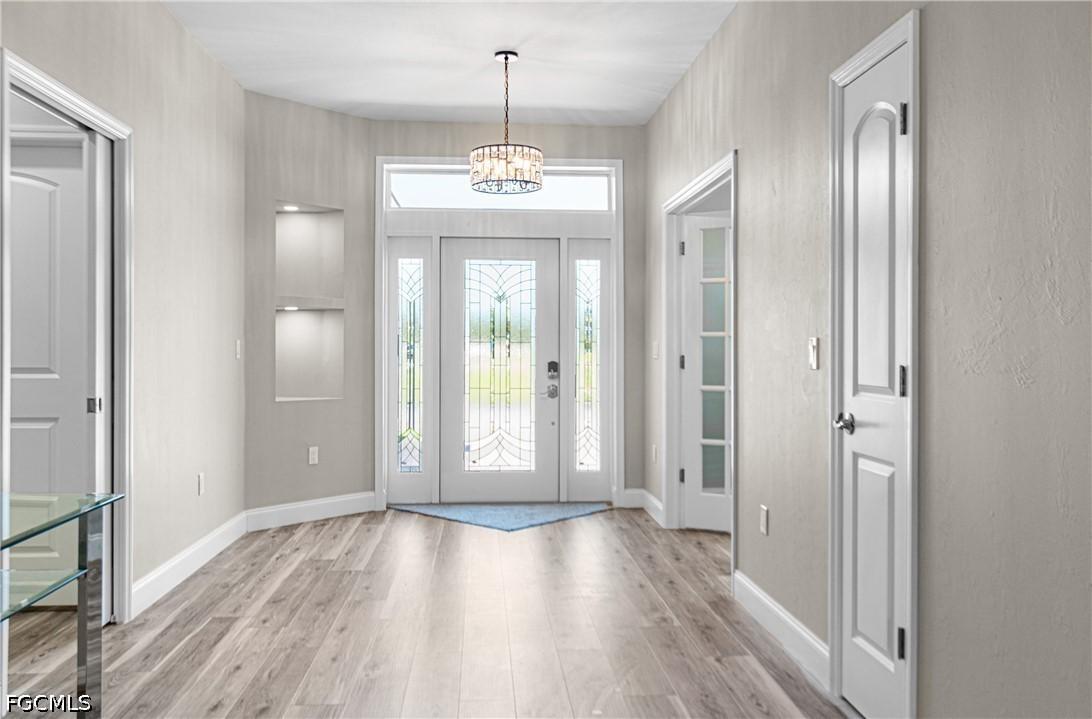 2016 Oxford Ridge Cir., Lehigh Acres, FL 33973