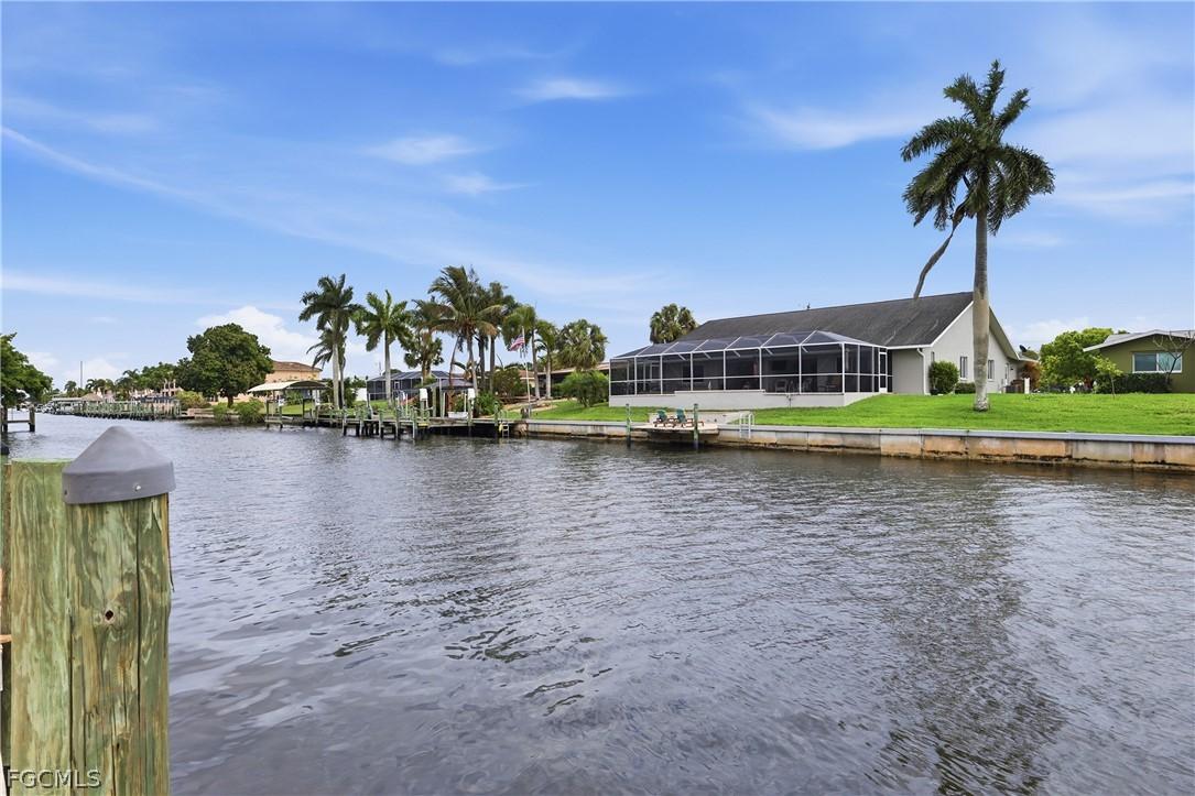 1220 SE 40th St. #8, Cape Coral, FL 33904