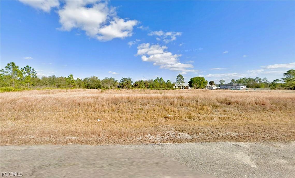 712 Greenwood Ave., Lehigh Acres, FL 33972