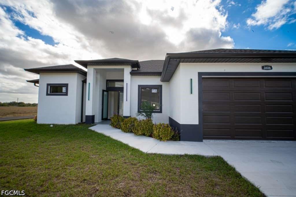 3806 E 18th St., Lehigh Acres, FL 33972