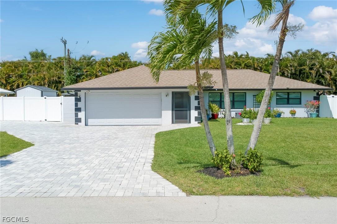1089 N Town And River Dr., Fort Myers, FL 33919