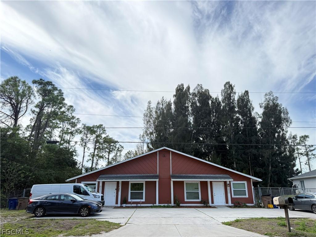 2032 E 12th St., Lehigh Acres, FL 33972
