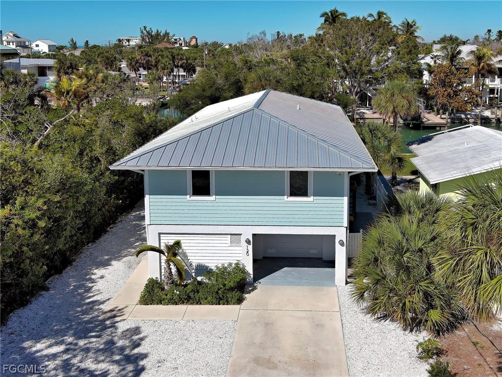 120 Mockingbird Ln., Englewood, FL 34223