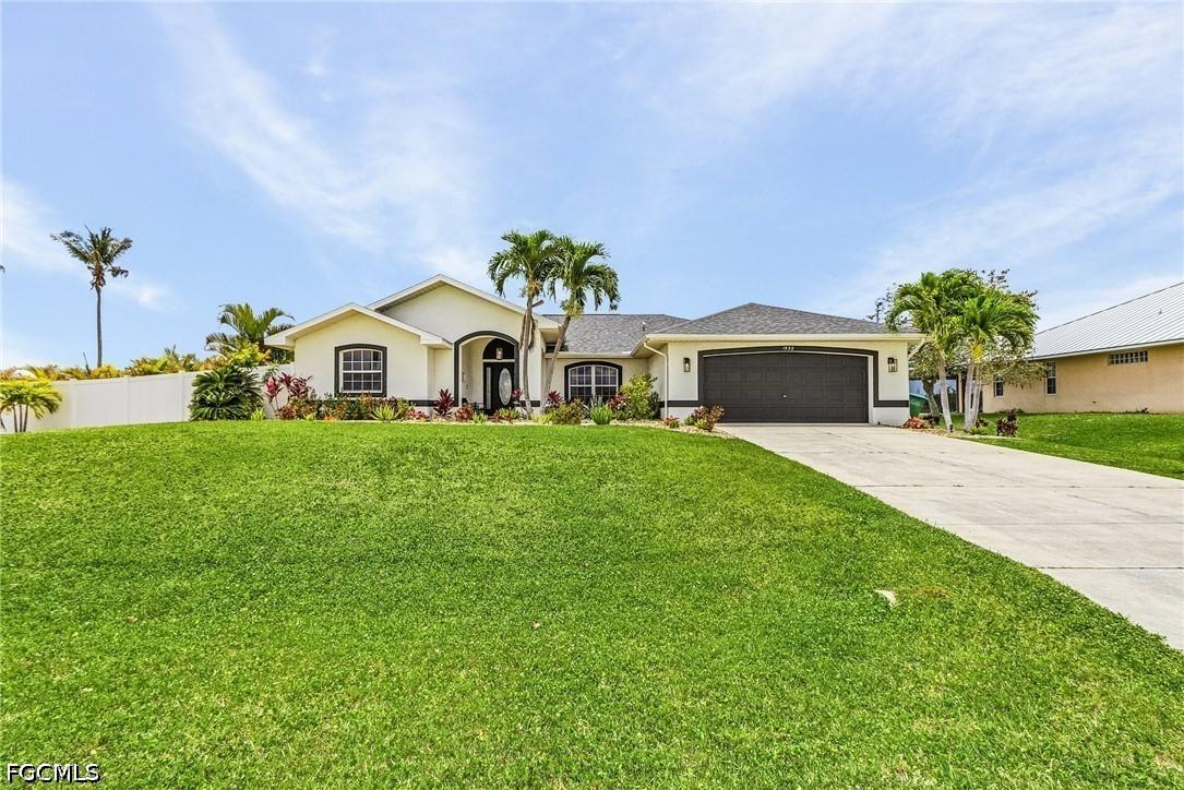 1932 SW 2nd Pl., Cape Coral, FL 33991