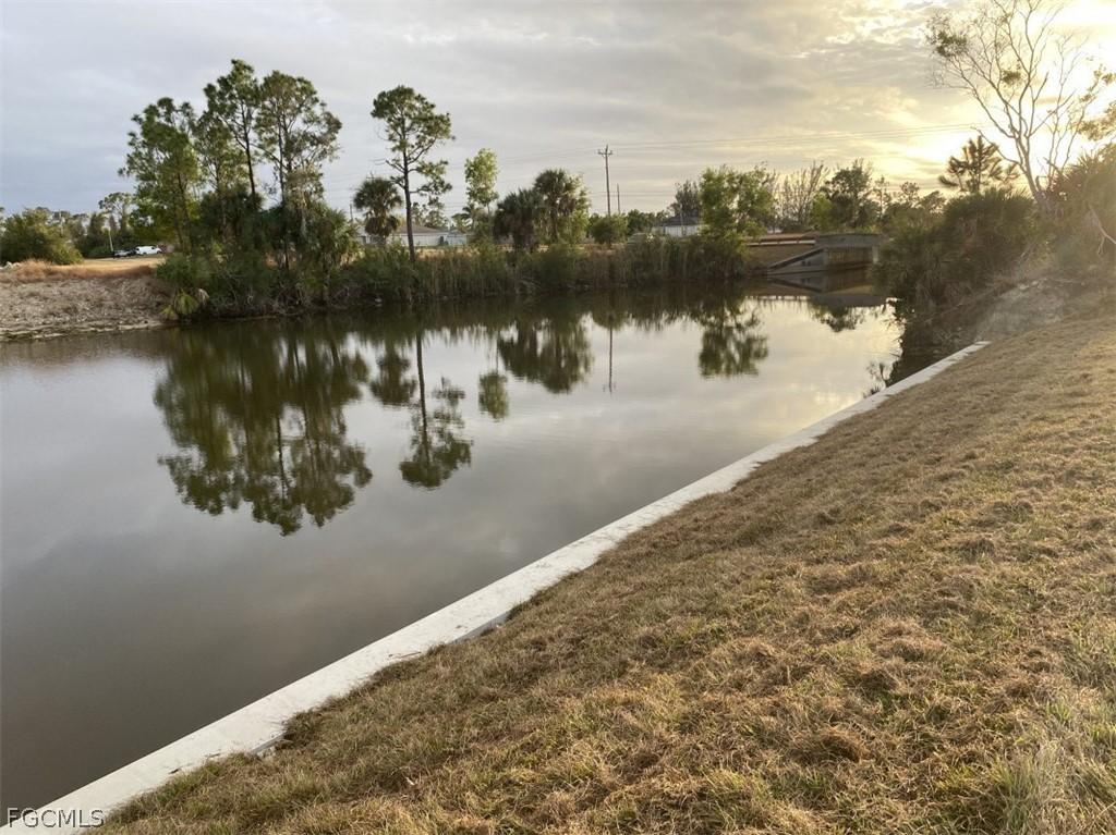 1928 NE 42nd Ter., Cape Coral, FL 33909