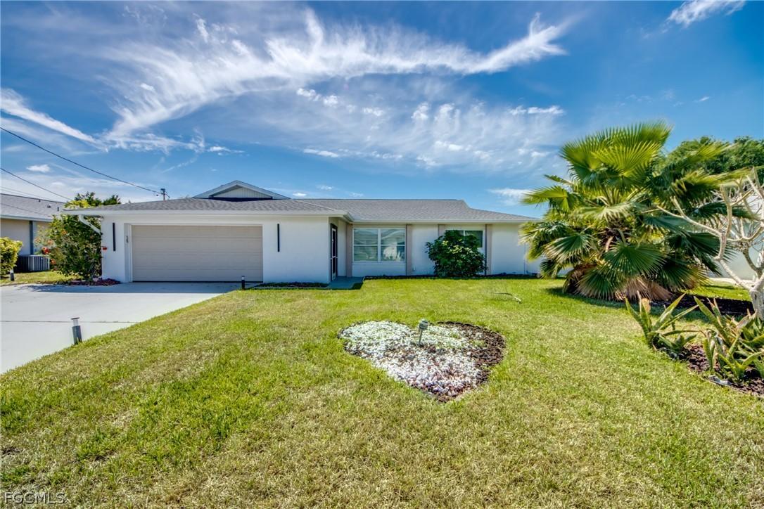 1210 SE 29th Ter., Cape Coral, FL 33904