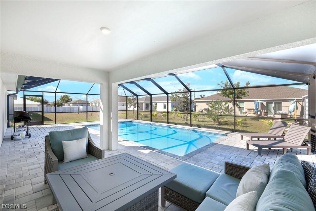 327 NW 23rd St., Cape Coral, FL 33993